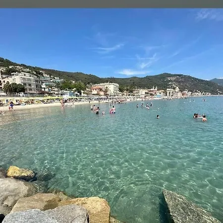 Terrazza Vista Fronte Mare Laigueglia