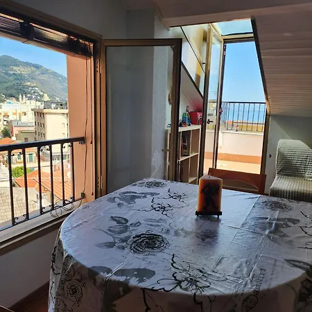 Terrazza Vista Fronte Mare Laigueglia